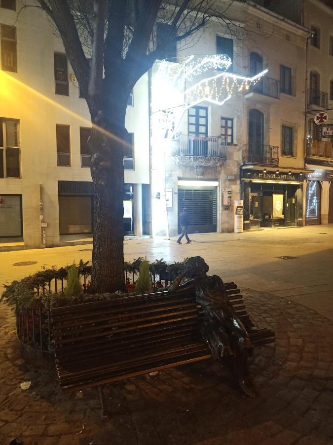 Habitacio Polivalent Al Centre De Manresa Apartman Kültér fotó